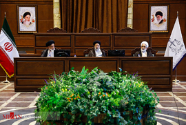 حجت الاسلام والمسلمین منتظری، آیت الله رئیسی و حجت الاسلام والمسلمین مرتضوی مقدم در جلسه وحدت رویه دیوان عالی کشور