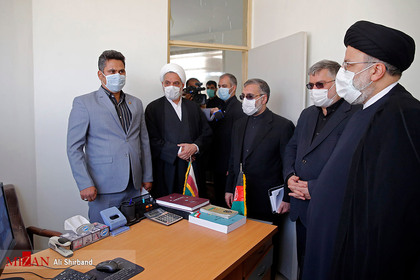 آیت الله رئیسی در ادامه سفر به استان خراسان جنوبی با حضور در پاسگاه‌ مرزی یزدان در نقطه صفر مرزی با کشور افغانستان