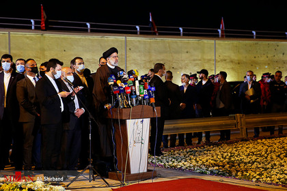  یادمان شهیدان حاج قاسم سلیمانی و ابومهدی المهندس در فرودگاه بغداد 