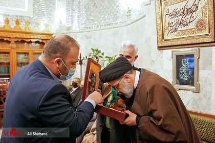 تشرف آیت الله رئیسی به حرمین امامین کاظمین (ع)