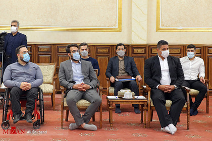 نشست صمیمی رئیس قوه قضاییه با قهرمانان المپیک، پارالمپیک و جهانی
