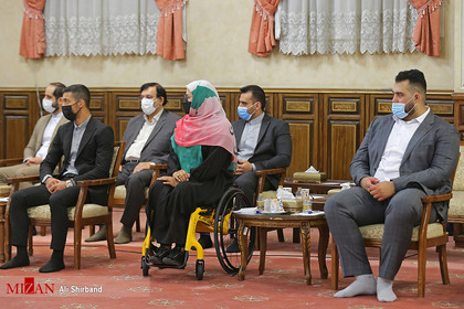 نشست صمیمی رئیس قوه قضاییه با قهرمانان المپیک، پارالمپیک و جهانی
