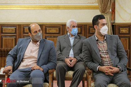 نشست صمیمی رئیس قوه قضاییه با قهرمانان المپیک، پارالمپیک و جهانی
