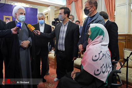 نشست صمیمی رئیس قوه قضاییه با قهرمانان المپیک، پارالمپیک و جهانی
