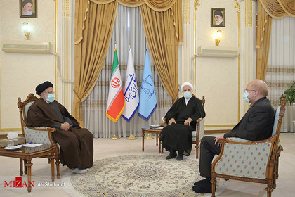 نشست هفتگی سران قوا به میزبانی رئیس قوه قضاییه
