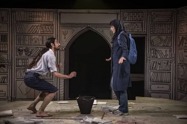 نقد نمایش احتمالات