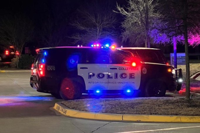 تیراندازی مرگبار در آمریکا؛ دو نفر کشته، ۹ افسر پلیس زخمی شدند تیراندازی مرگبار در آمریکا؛ دو نفر کشته، ۹ افسر پلیس زخمی شدند