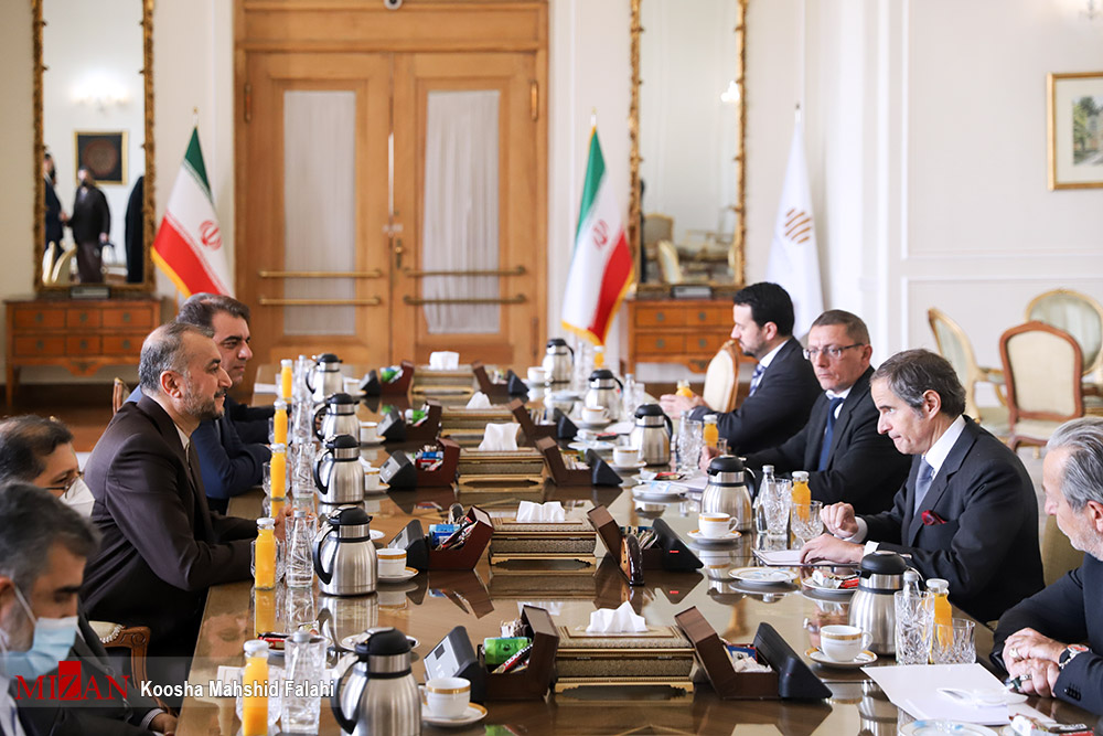 وزیر امورخارجه با رافائل گروسی دیدار و گفت‌وگو کرد