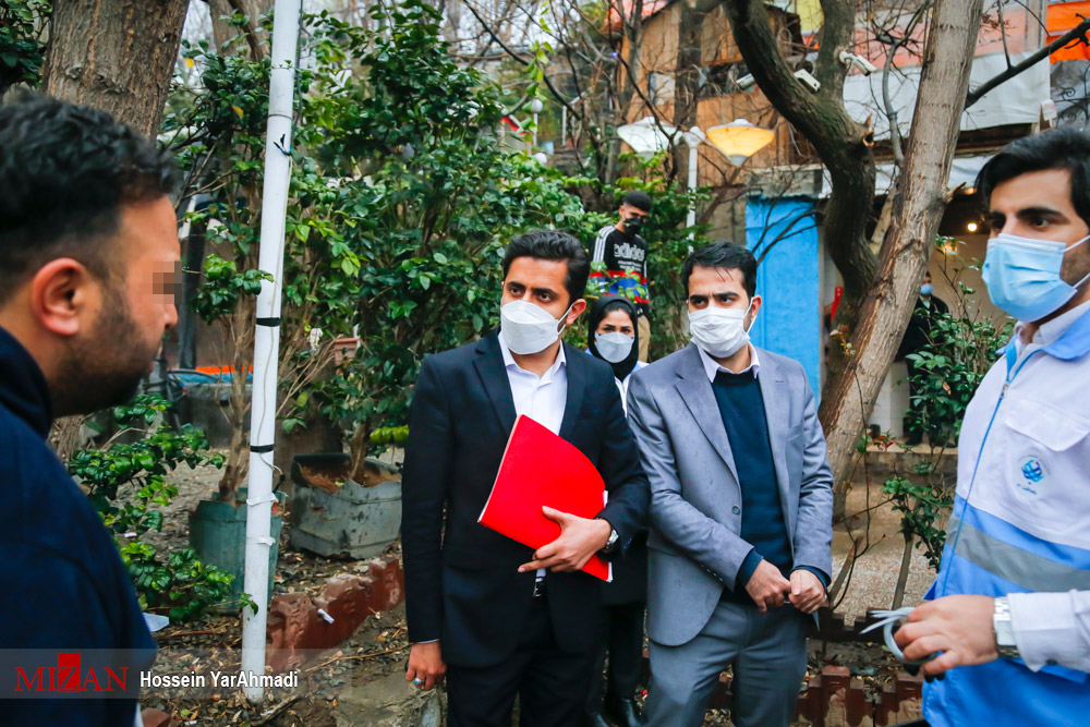 بازدید سرزده گشت ویژه بازرسی از رستورانهای فرحزاد/ یکی از باغچهرستورانهای فرحزاد پلمب شد/ نگهداری غیراستاندارد ۸۰۰ کیلوگرم گوشت و مرغ در انبار یکی از معروفترین رستورانهای تهران/ اقلام فاسد معدوم شدند بازدید سرزده گشت ویژه بازرسی از رستورانهای فرحزاد/ یکی از باغچهرستورانهای فرحزاد پلمب شد/ نگهداری غیراستاندارد ۸۰۰ کیلوگرم گوشت و مرغ در انبار یکی از معروفترین رستورانهای تهران/ اقلام فاسد معدوم شدند