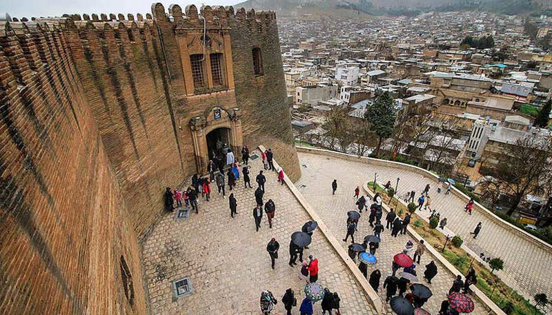 قلعه فلک الاافلاک را بیشتر بشناسید