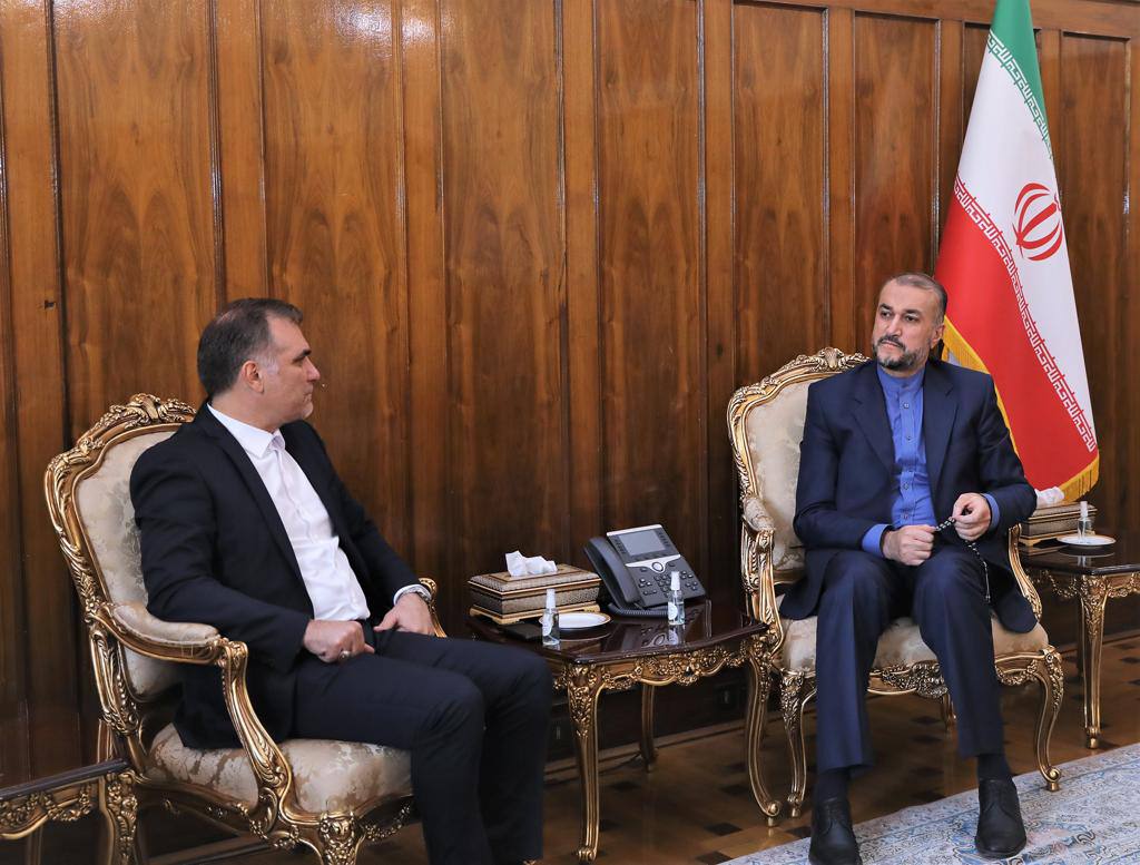 دیدار سرپرست فدراسیون فوتبال با وزیر امور خارجه دیدار سرپرست فدراسیون فوتبال با وزیر امور خارجه