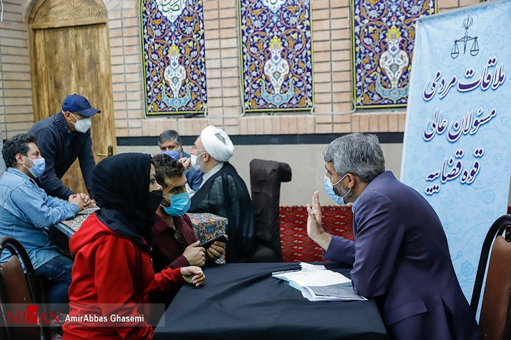 دیدار مردمی دادستان انتظامی قضات در مسجد منشورالسلطان/ حجت الاسلام و المسلمین موحدی آزاد: سیاست کلی قوه قضاییه کاهش حجم پرونده‌های قضایی و کاهش زمان رسیدگی به پرونده‌ها است