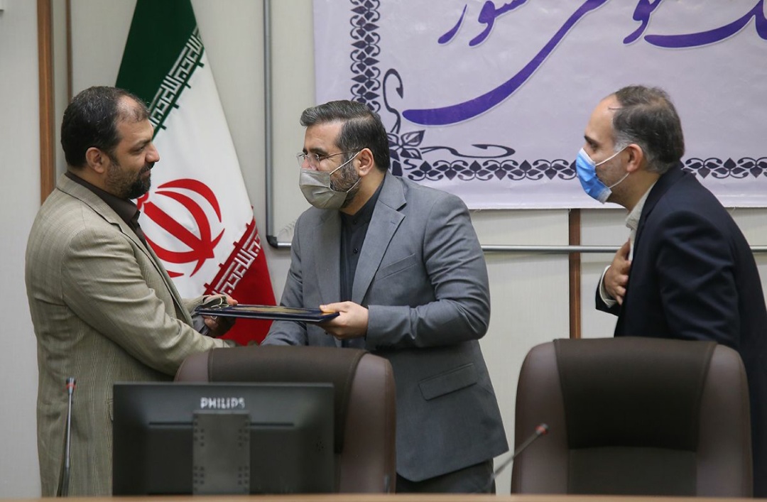 وزیر فرهنگ: پیمایشهای معتبر نشان میدهد زیست عفیفانه انتخاب آحاد مردم ایران است وزیر فرهنگ: پیمایشهای معتبر نشان میدهد زیست عفیفانه انتخاب آحاد مردم ایران است